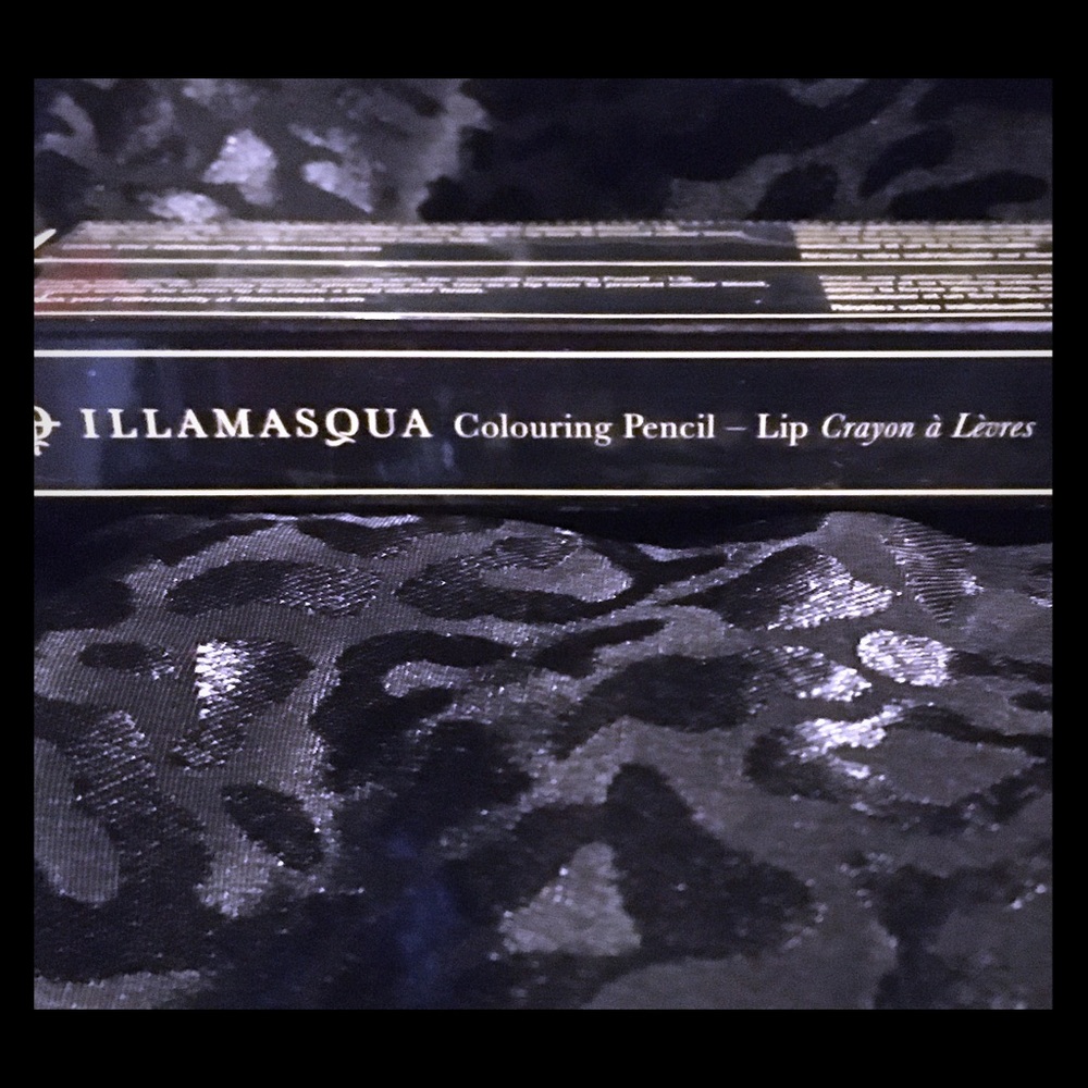 Illamasqua  cosmetics double lip liner set